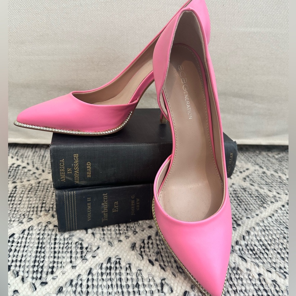BCBG Barbie pink heels- size: 8.5
